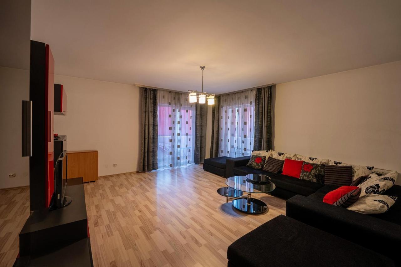 Quiet 3-Room Apt - 2 Parking Spaces - 5 Min Bus Floreşti Esterno foto
